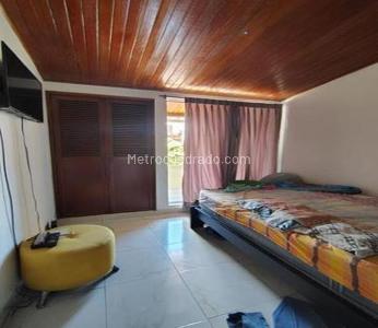 Casa de 4 alcobas en venta en El Tejar, Bucaramanga, 102 m² · foto 9 de 18