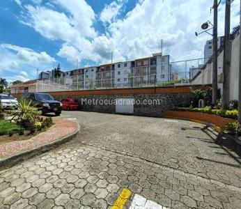 Casa de 4 alcobas en venta en El Tejar, Bucaramanga, 102 m² · foto 13 de 18