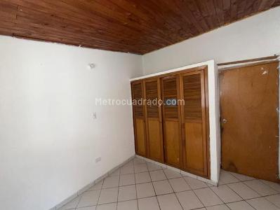 Casa de 3 alcobas en venta en Villa España, Floridablanca, 109 m² · foto 9 de 19