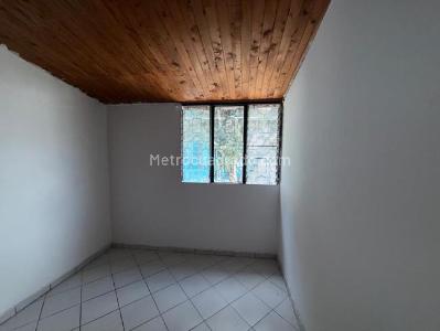 Casa de 3 alcobas en venta en Villa España, Floridablanca, 109 m² · foto 13 de 19