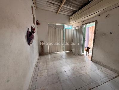 Casa de 5 alcobas en venta en San Rafael, Bucaramanga, 133 m² · foto 2 de 18