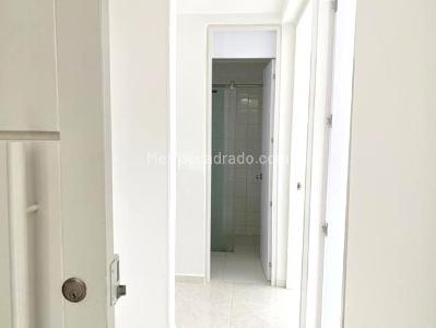 Apartamento de 3 alcobas en venta en Modelo, Bucaramanga, 63 m² · foto 7 de 12