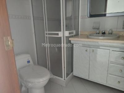 Apartamento de 3 alcobas en arriendo en Pan De Azucar, Bucaramanga, 120 m² · foto 8 de 18