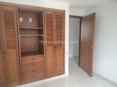 Apartamento de 3 alcobas en arriendo en Pan De Azucar, Bucaramanga, 120 m² · foto 11 de 18