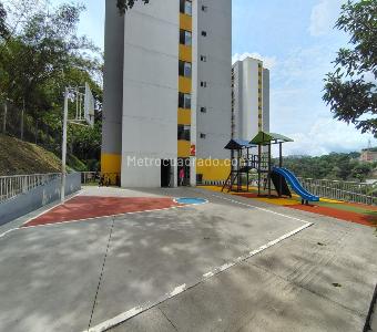 Apartamento de 2 alcobas en arriendo en El Angelino, Bucaramanga, 53 m² · foto 10 de 12