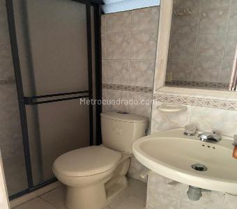 Apartamento de 2 alcobas en venta en La Aurora, Bucaramanga, 66 m² · foto 6 de 11