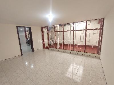 Casa de 5 alcobas en venta en Normandia Occidental, Bogotá, 260 m² · foto 5 de 20