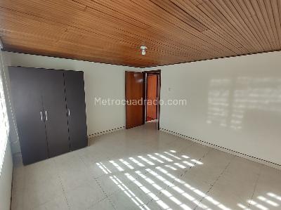 Casa de 5 alcobas en venta en Normandia Occidental, Bogotá, 260 m² · foto 7 de 20