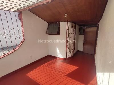 Casa de 5 alcobas en venta en Normandia Occidental, Bogotá, 260 m² · foto 8 de 20
