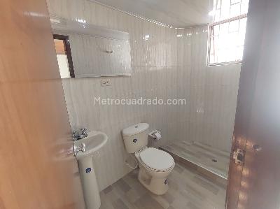 Casa de 5 alcobas en venta en Normandia Occidental, Bogotá, 260 m² · foto 14 de 20