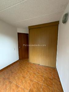Apartamento de 2 alcobas en venta en Salitre Sauzalito, Bogotá, 49 m² · foto 6 de 14