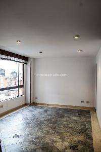 Apartaestudio en arriendo en Chapinero Alto Emaus, Bogotá, 30 m² · foto 3 de 11