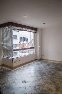 Apartaestudio en arriendo en Chapinero Alto Emaus, Bogotá, 30 m² · foto 2 de 11