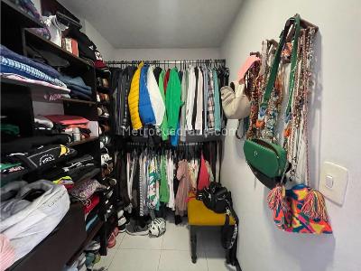 Apartamento en venta en Loma Del Indio, Medellín · foto 13 de 17