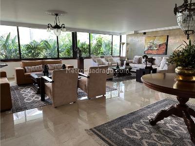 Apartamento de 2 alcobas en venta en El Poblado, Medellín, 212 m² · foto 15 de 20