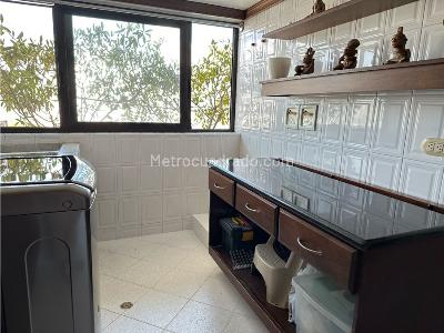 Apartamento de 2 alcobas en venta en El Poblado, Medellín, 212 m² · foto 16 de 20