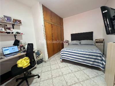 Casa de 5 alcobas en venta en Belen Los Alpes, Medellín, 250 m² · foto 6 de 20
