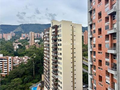 Apartamento de 4 alcobas en venta en El Poblado, Medellín, 123 m² · foto 5 de 20