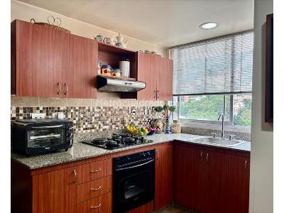 Apartamento de 4 alcobas en venta en El Poblado, Medellín, 123 m² · foto 13 de 20