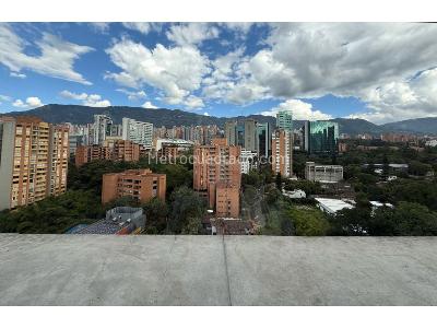 Apartaestudio en venta en El Poblado, Medellín, 28 m² · foto 8 de 20