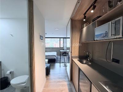 Apartaestudio en venta en El Poblado, Medellín, 28 m² · foto 9 de 20