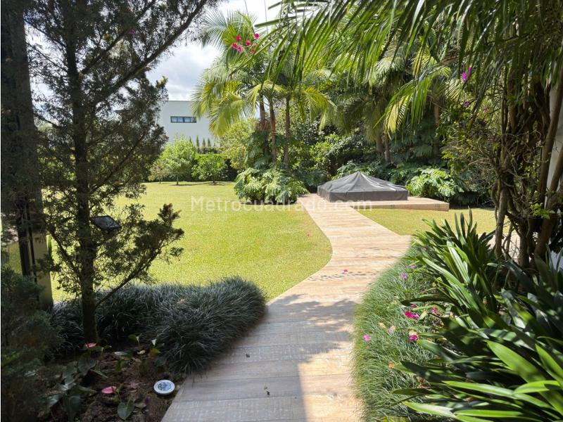 4BR House in Llano Grande (350 m²) - 4