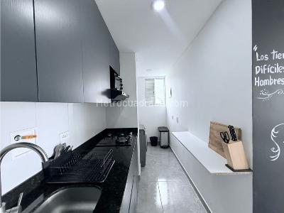 Apartamento de 3 alcobas en venta en Sabaneta, Sabaneta, 74 m² · foto 5 de 19