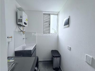 Apartamento de 3 alcobas en venta en Sabaneta, Sabaneta, 74 m² · foto 7 de 19