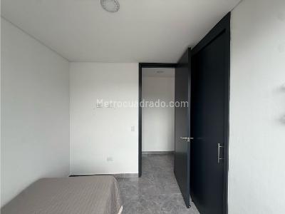 Apartamento de 3 alcobas en venta en Sabaneta, Sabaneta, 74 m² · foto 14 de 19