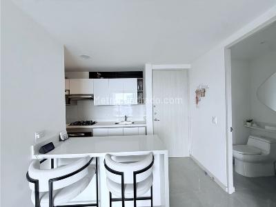 Apartamento en venta en El Poblado Castropol, Medellín · foto 6 de 20