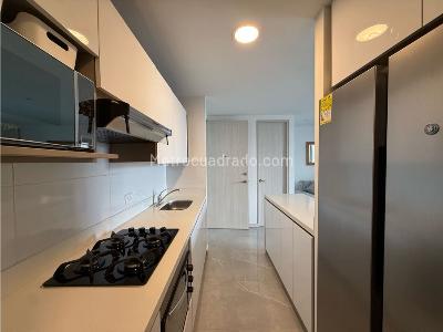 Apartamento en venta en El Poblado Castropol, Medellín · foto 7 de 20