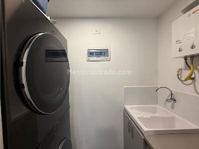 Apartamento en venta en El Poblado Castropol, Medellín · foto 9 de 20