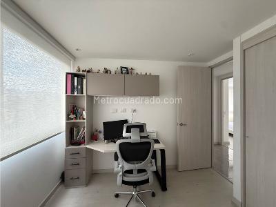 Apartamento en venta en El Poblado Castropol, Medellín · foto 19 de 20