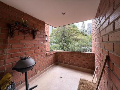 Apartamento de 3 alcobas en venta en El Poblado Castropol, Medellín, 196 m² · foto 11 de 20