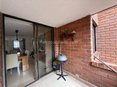 Apartamento de 3 alcobas en venta en El Poblado Castropol, Medellín, 196 m² · foto 12 de 20