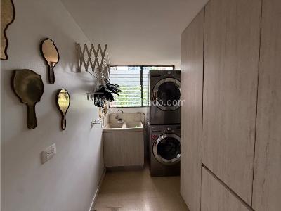 Apartamento de 3 alcobas en venta en El Poblado Castropol, Medellín, 196 m² · foto 20 de 20