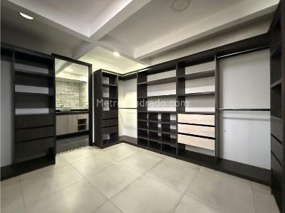 Casa de 3 alcobas en venta en Loma Benedictinos, Envigado, 274 m² · foto 14 de 20