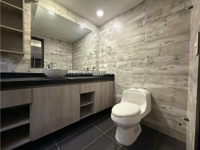 Casa de 3 alcobas en venta en Loma Benedictinos, Envigado, 274 m² · foto 17 de 20