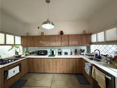 Casa de 5 alcobas en venta en Laureles, Medellín, 439 m² · foto 7 de 20
