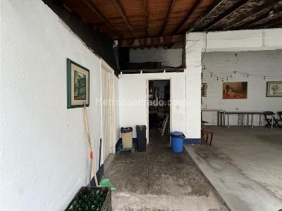 Casa de 5 alcobas en venta en Laureles, Medellín, 439 m² · foto 12 de 20