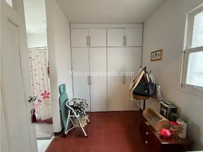 Casa de 5 alcobas en venta en Laureles, Medellín, 439 m² · foto 18 de 20