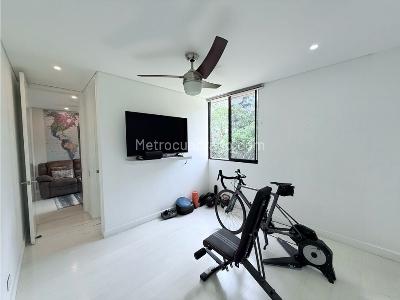 Apartamento de 3 alcobas en venta en Poblado San Lucas, Medellín, 162 m² · foto 11 de 19