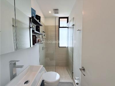 Apartamento de 3 alcobas en venta en Poblado San Lucas, Medellín, 162 m² · foto 12 de 19