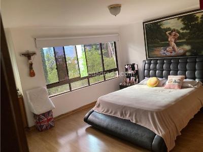 Apartamento de 4 alcobas en venta en Poblado La Tomatera, Medellín, 224 m² · foto 10 de 18