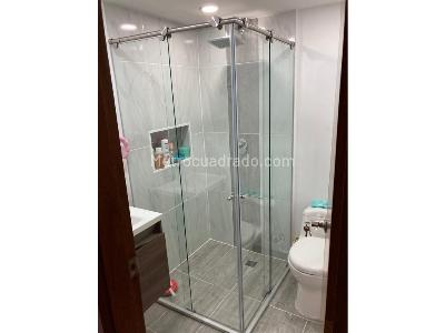 Apartamento de 4 alcobas en venta en Poblado La Tomatera, Medellín, 224 m² · foto 13 de 18