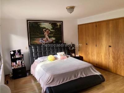 Apartamento de 4 alcobas en venta en Poblado La Tomatera, Medellín, 224 m² · foto 14 de 18