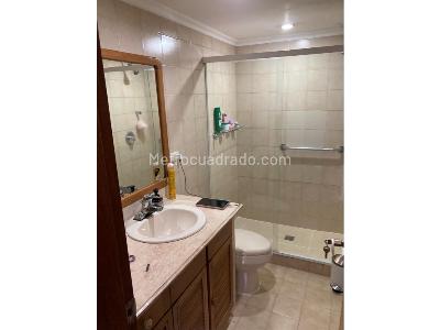 Apartamento de 4 alcobas en venta en Poblado La Tomatera, Medellín, 224 m² · foto 15 de 18