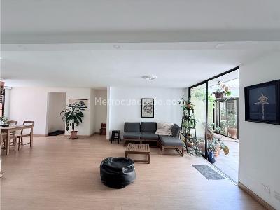 Apartamento en venta en Laureles, Medellín · foto 2 de 20