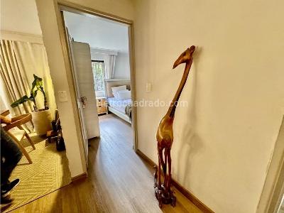 Apartamento de 3 alcobas en venta en Laureles, Medellín, 120 m² · foto 18 de 20
