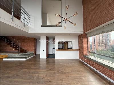 Apartamento de 3 alcobas en venta en Los Naranjos, Medellín, 169 m² · foto 1 de 20